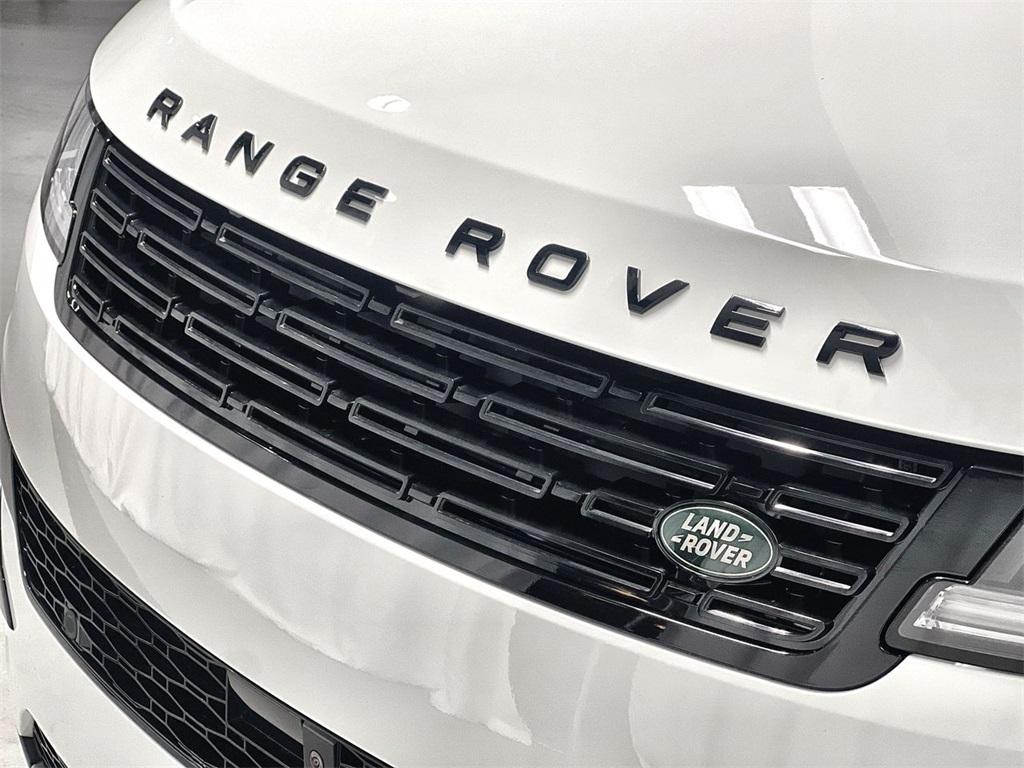 2022 Range Rover Sport SE vs. HSE | Land Rover Paramus